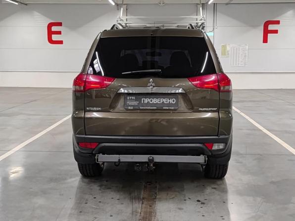 Mitsubishi Pajero Sport II Рестайлинг с пробегом 2015 года, цена 2 000 000 рублей, 193286 км, внедорожник, Автокод Объявления