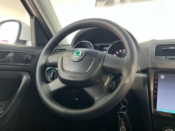 Skoda Yeti I с пробегом 2013 года, цена 1 100 000 рублей, 153700 км, внедорожник, Автокод Объявления