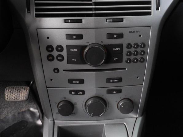 Opel Astra H Рестайлинг с пробегом 2011 года, цена 539 000 рублей, 252100 км, хэтчбек, Автокод Объявления