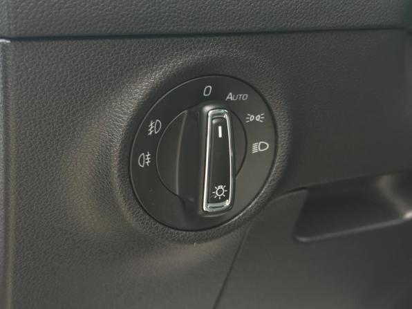 Skoda Karoq I с пробегом 2020 года, цена 2 790 000 рублей, 81900 км, внедорожник, Автокод Объявления
