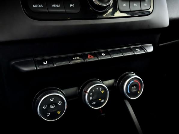 Renault Duster II с пробегом 2021 года, цена 1 800 000 рублей, 74753 км, внедорожник, Автокод Объявления