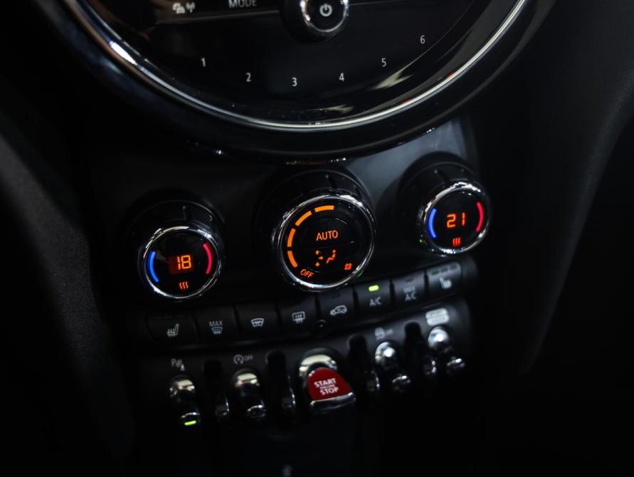 Mini Hatch III (F55/F56) Рестайлинг 2 Санкт-Петербург  - изображение 17