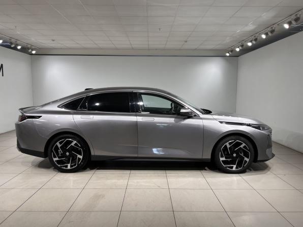 Changan Lamore с пробегом 2023 года, цена 2 099 000 рублей, 31118 км, седан, Автокод Объявления
