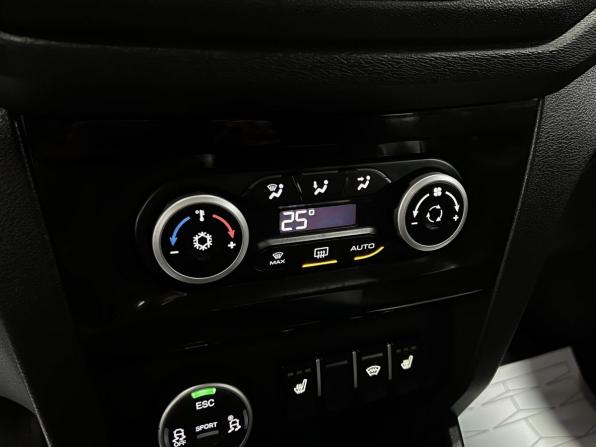 Lada (ВАЗ) XRAY I с пробегом 2021 года, цена 1 240 000 рублей, 89294 км, хэтчбек, Автокод Объявления
