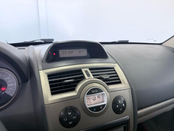 Renault Megane II Рестайлинг с пробегом 2006 года, цена 410 000 рублей, 192634 км, седан, Автокод Объявления