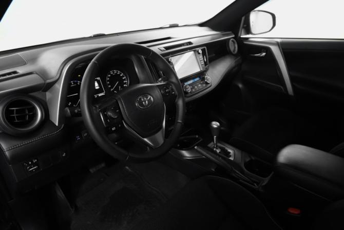 Toyota RAV4 IV (XA40) Рестайлинг с пробегом 2019 года, цена 2 599 000 рублей, 65557 км, внедорожник, Автокод Объявления