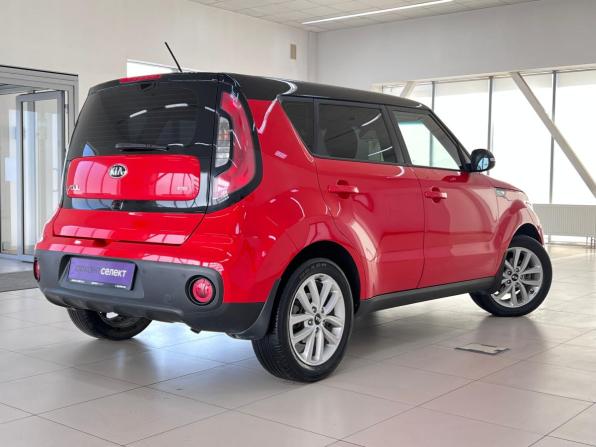 Kia Soul II Рестайлинг с пробегом 2018 года, цена 1 700 000 рублей, 78329 км, хэтчбек, Автокод Объявления