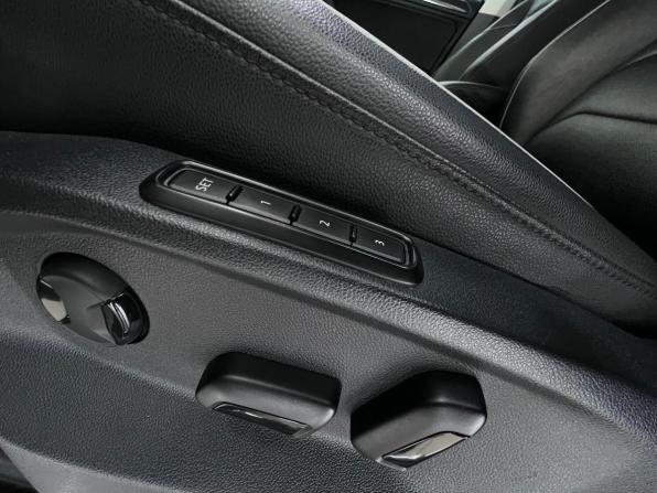 Volkswagen Tiguan II с пробегом 2018 года, цена 3 199 000 рублей, 97790 км, внедорожник, Автокод Объявления