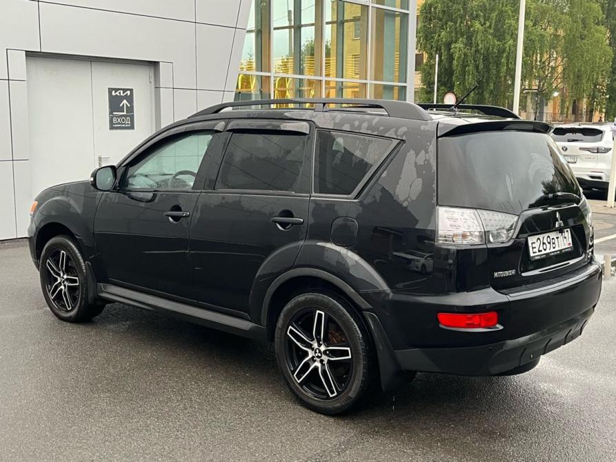 Mitsubishi Outlander II Рестайлинг Санкт-Петербург  - изображение 3