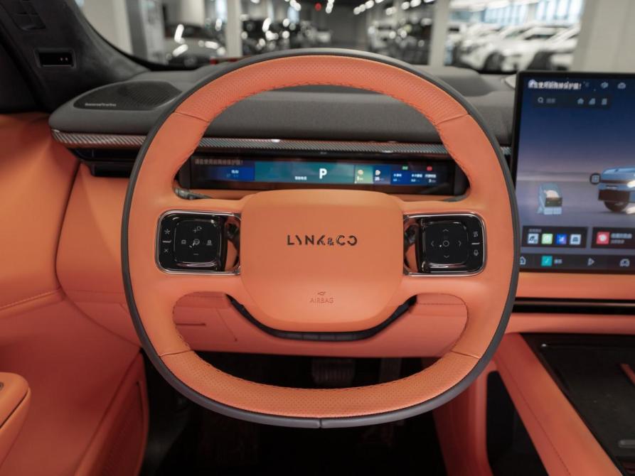 Lynk &amp; Co 900 Москва  - изображение 11