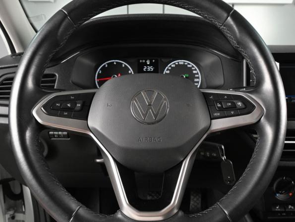 Volkswagen Polo VI с пробегом 2022 года, цена 1 799 000 рублей, 28669 км, лифтбек, Автокод Объявления