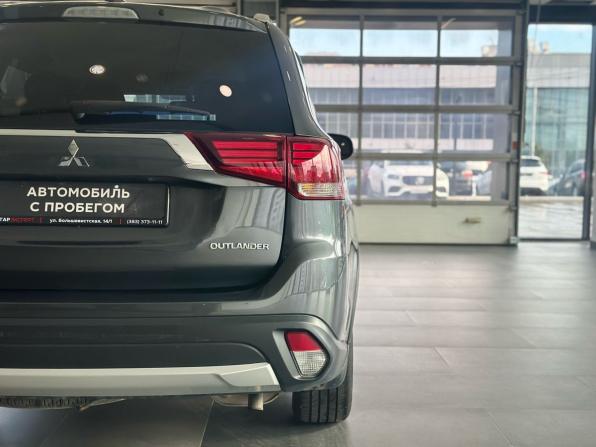Mitsubishi Outlander III Рестайлинг 2 с пробегом 2018 года, цена 1 690 000 рублей, 172000 км, внедорожник, Автокод Объявления