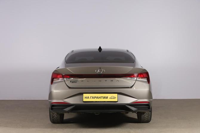 Hyundai Elantra VII (CN7) с пробегом 2021 года, цена 1 979 000 рублей, 77616 км, седан, Автокод Объявления