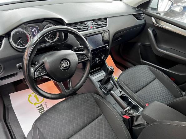 Skoda Octavia III (A7) Рестайлинг с пробегом 2017 года, цена 1 745 000 рублей, 190461 км, лифтбек, Автокод Объявления