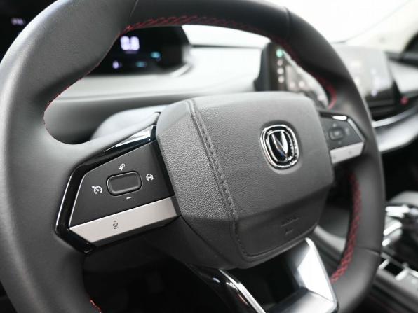 Changan CS55 Plus II с пробегом 2023 года, цена 2 149 900 рублей, 25400 км, внедорожник, Автокод Объявления