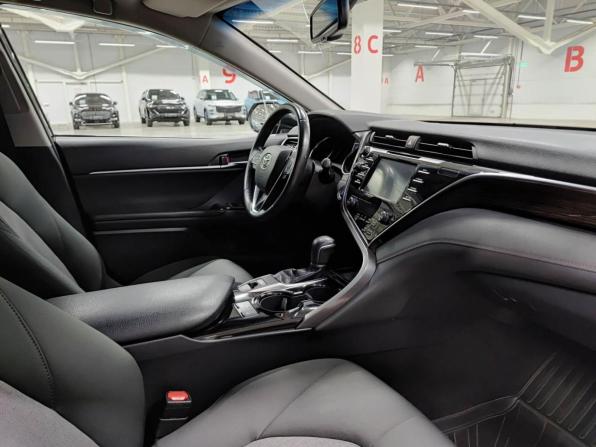 Toyota Camry VIII (XV70) с пробегом 2018 года, цена 2 440 000 рублей, 117985 км, седан, Автокод Объявления