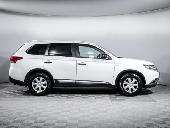 Mitsubishi Outlander III Рестайлинг 2 с пробегом 2017 года, цена 1 449 000 рублей, 194000 км, внедорожник, Автокод Объявления