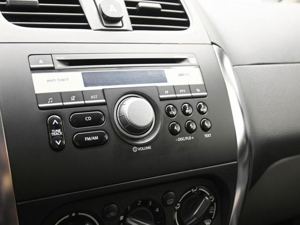 Suzuki SX4 I (Classic) Рестайлинг с пробегом 2012 года, цена 949 000 рублей, 123753 км, хэтчбек, Автокод Объявления