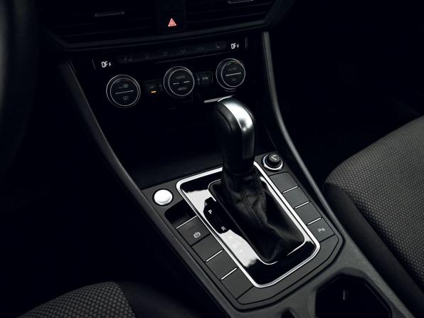 Volkswagen Jetta VII с пробегом 2020 года, цена 2 290 000 рублей, 27602 км, седан, Автокод Объявления