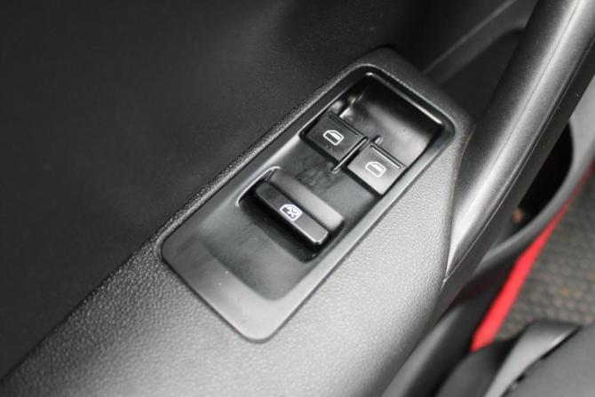 Volkswagen Polo V с пробегом 2014 года, цена 850 000 рублей, 119000 км, седан, Автокод Объявления