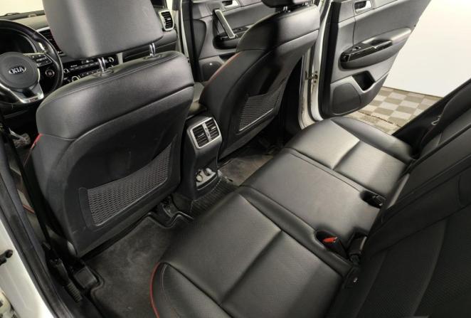 Kia Sportage IV Рестайлинг с пробегом 2018 года, цена 2 200 000 рублей, 192000 км, внедорожник, Автокод Объявления