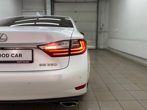 Lexus ES VI Рестайлинг с пробегом 2018 года, цена 3 250 000 рублей, 159057 км, седан, Автокод Объявления