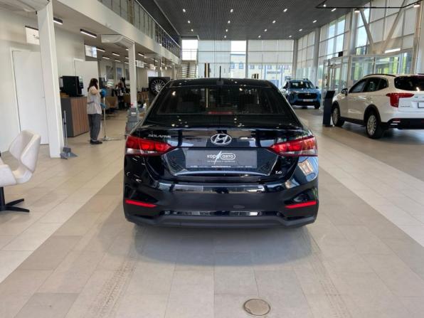 Hyundai Solaris II с пробегом 2019 года, цена 1 328 000 рублей, 51170 км, седан, Автокод Объявления