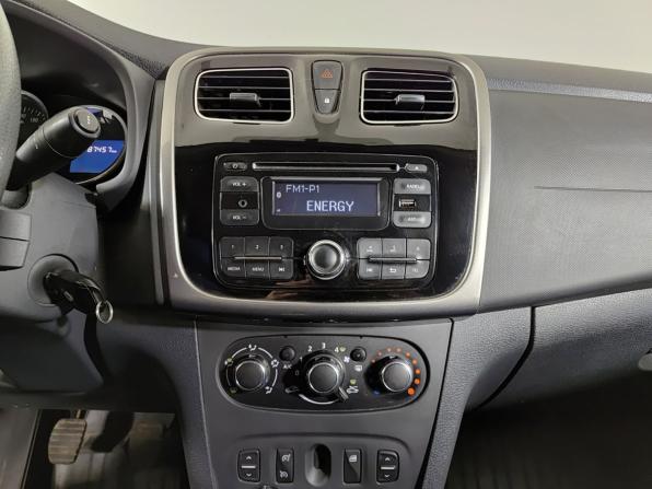 Renault Logan II с пробегом 2016 года, цена 950 000 рублей, 87457 км, седан, Автокод Объявления