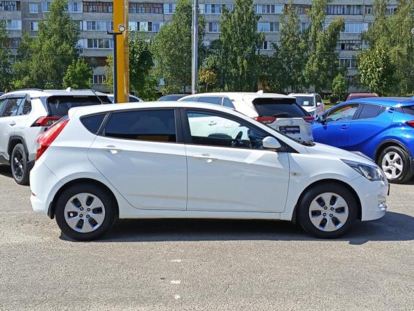 Hyundai Solaris I Рестайлинг с пробегом 2016 года, цена 950 000 рублей, 148150 км, хэтчбек, Автокод Объявления
