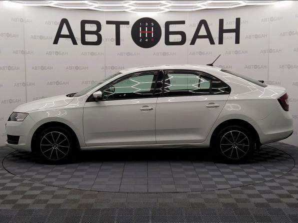 Skoda Rapid I Рестайлинг с пробегом 2017 года, цена 1 319 000 рублей, 44983 км, лифтбек, Автокод Объявления