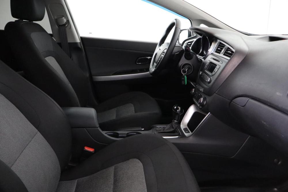 Kia Ceed II Рестайлинг Санкт-Петербург  - изображение 11