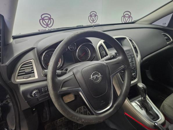 Opel Astra J с пробегом 2011 года, цена 537 000 рублей, 197451 км, хэтчбек, Автокод Объявления