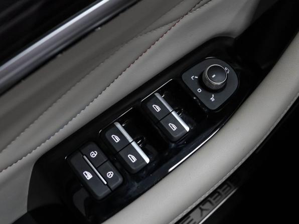 Geely Monjaro I с пробегом 2023 года, цена 3 099 000 рублей, 7224 км, внедорожник, Автокод Объявления