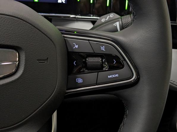 Geely Atlas II с пробегом 2024 года, цена 3 100 000 рублей, 7418 км, внедорожник, Автокод Объявления
