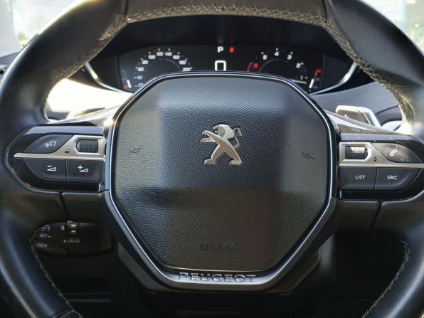 Peugeot 3008 II с пробегом 2018 года, цена 1 649 000 рублей, 154207 км, внедорожник, Автокод Объявления