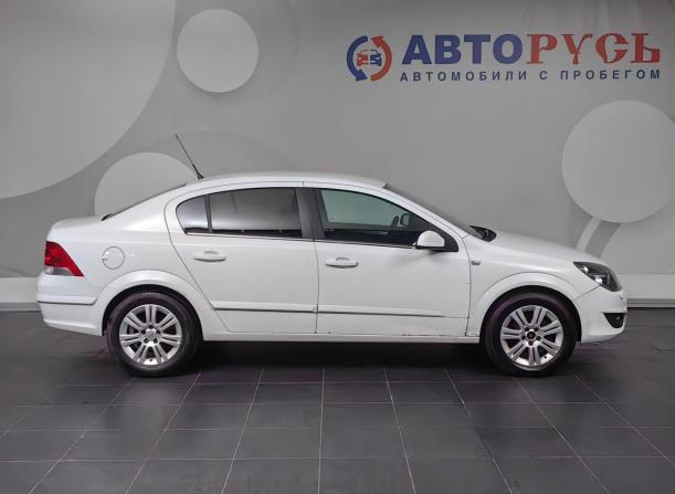 Opel Astra H Рестайлинг с пробегом 2008 года, цена 540 000 рублей, 141240 км, седан, Автокод Объявления