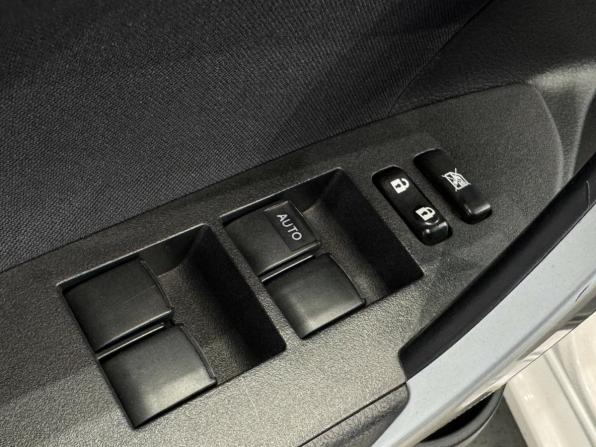 Toyota Corolla XI (E160 E170 E180) с пробегом 2013 года, цена 1 399 000 рублей, 158211 км, седан, Автокод Объявления