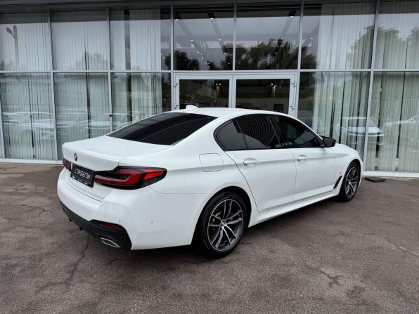 BMW 5 серии VII (G30/G31/G38) Рестайлинг с пробегом 2022 года, цена 4 260 999 рублей, 42632 км, седан, Автокод Объявления