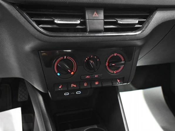 Volkswagen Polo VI с пробегом 2020 года, цена 1 365 000 рублей, 156437 км, лифтбек, Автокод Объявления
