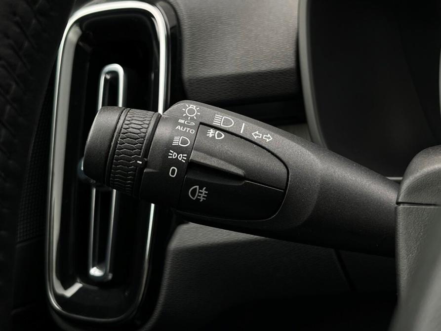 Volvo XC40 I Санкт-Петербург  - изображение 22