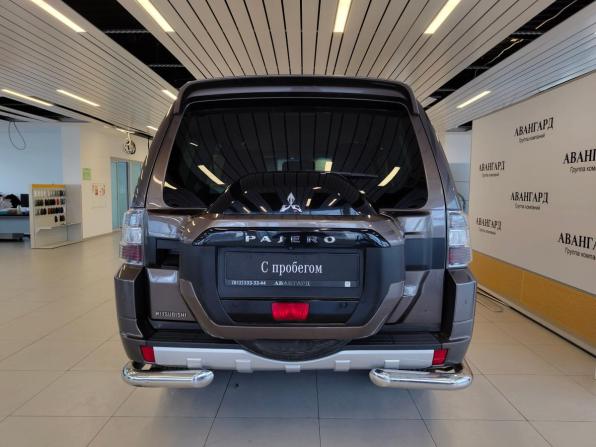 Mitsubishi Pajero IV Рестайлинг 2 с пробегом 2015 года, цена 2 018 000 рублей, 181780 км, внедорожник, Автокод Объявления