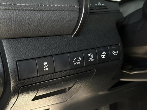 Toyota Camry VIII (XV70) Рестайлинг с пробегом 2021 года, цена 3 179 000 рублей, 77424 км, седан, Автокод Объявления
