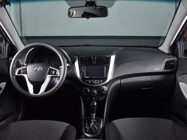 Hyundai Solaris I с пробегом 2012 года, цена 879 995 рублей, 124815 км, хэтчбек, Автокод Объявления