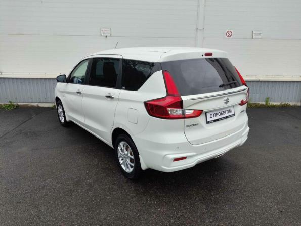 Suzuki Ertiga II Рестайлинг с пробегом 2022 года, цена 1 870 000 рублей, 61609 км, минивэн, Автокод Объявления