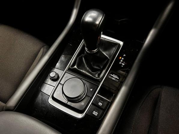 Mazda 3 IV (BP) с пробегом 2019 года, цена 1 612 000 рублей, 137464 км, хэтчбек, Автокод Объявления