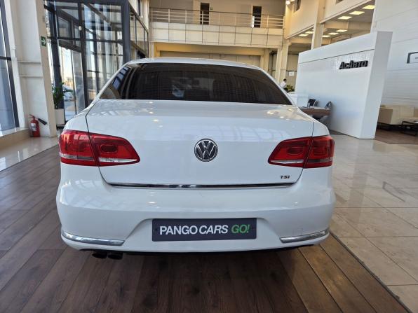 Volkswagen Passat B7 с пробегом 2011 года, цена 950 000 рублей, 185000 км, седан, Автокод Объявления