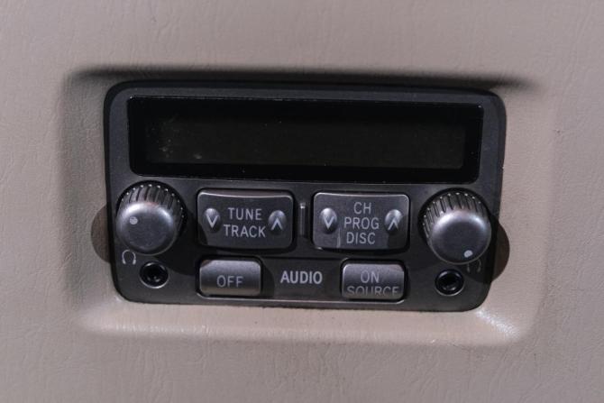 Lexus LX II Рестайлинг с пробегом 2004 года, цена 2 529 000 рублей, 298000 км, внедорожник, Автокод Объявления