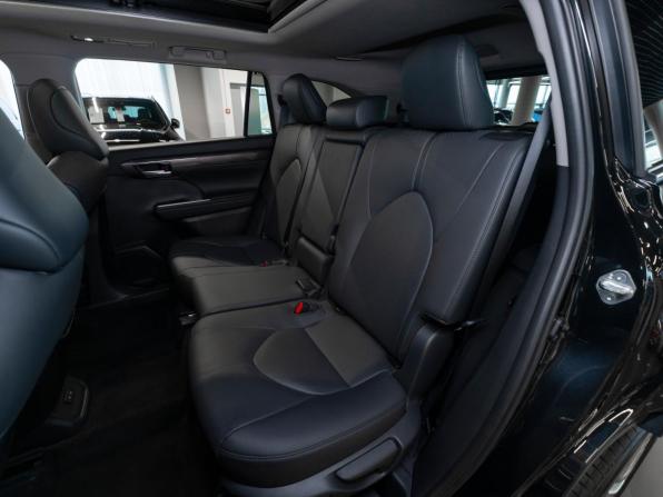 Toyota Highlander IV (XU70) с пробегом 2025 года, цена 5 000 000 рублей, 8000 км, внедорожник, Автокод Объявления