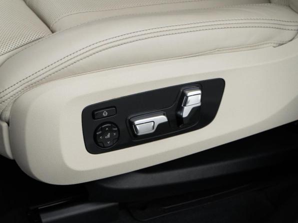 BMW X7 I (G07) Рестайлинг с пробегом 2022 года, цена 12 997 077 рублей, 26115 км, внедорожник, Автокод Объявления