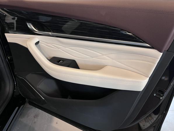 Geely Monjaro I с пробегом 2023 года, цена 3 240 000 рублей, 69968 км, внедорожник, Автокод Объявления